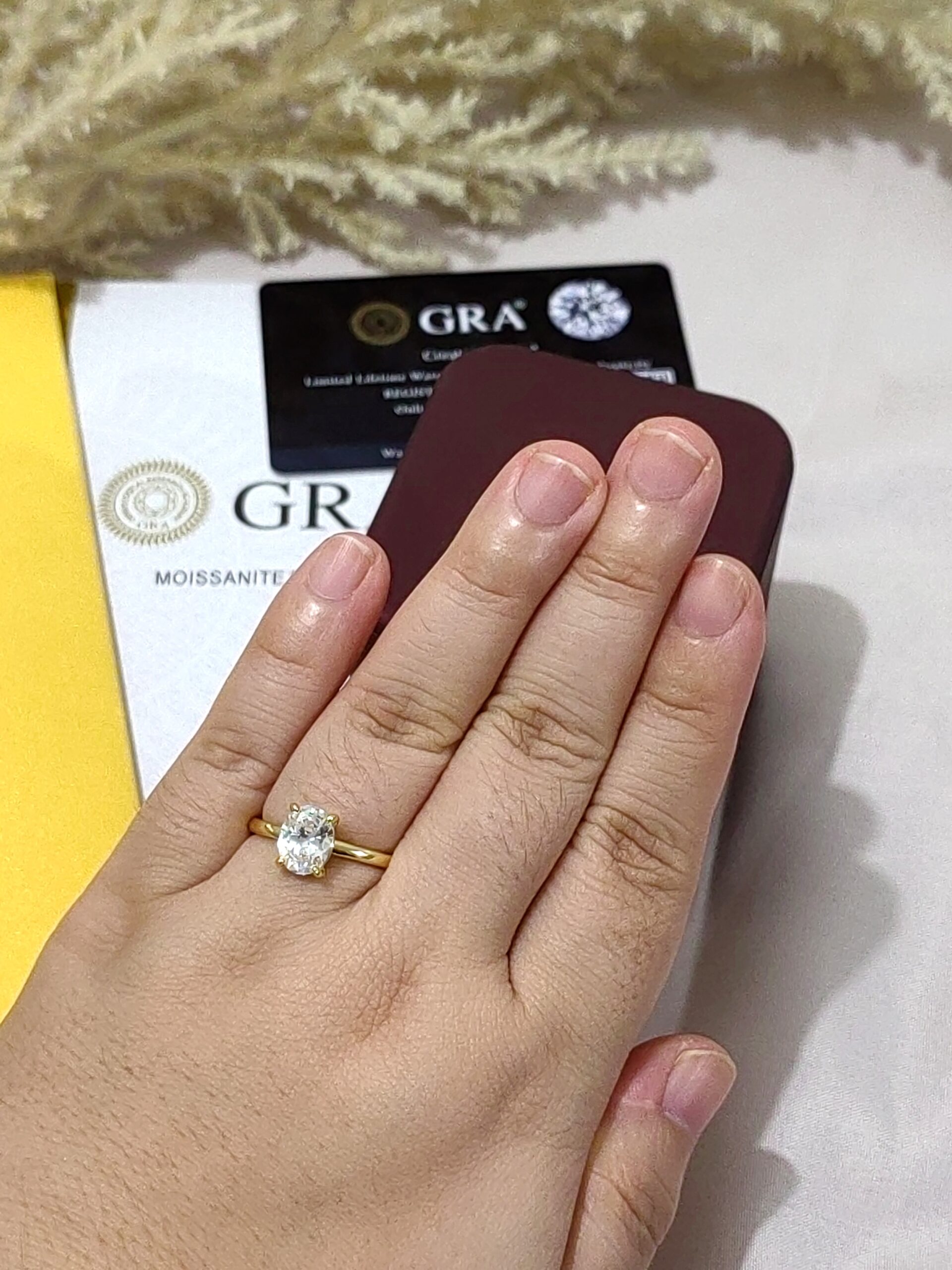 Oval Moissanite Ring - Image 5