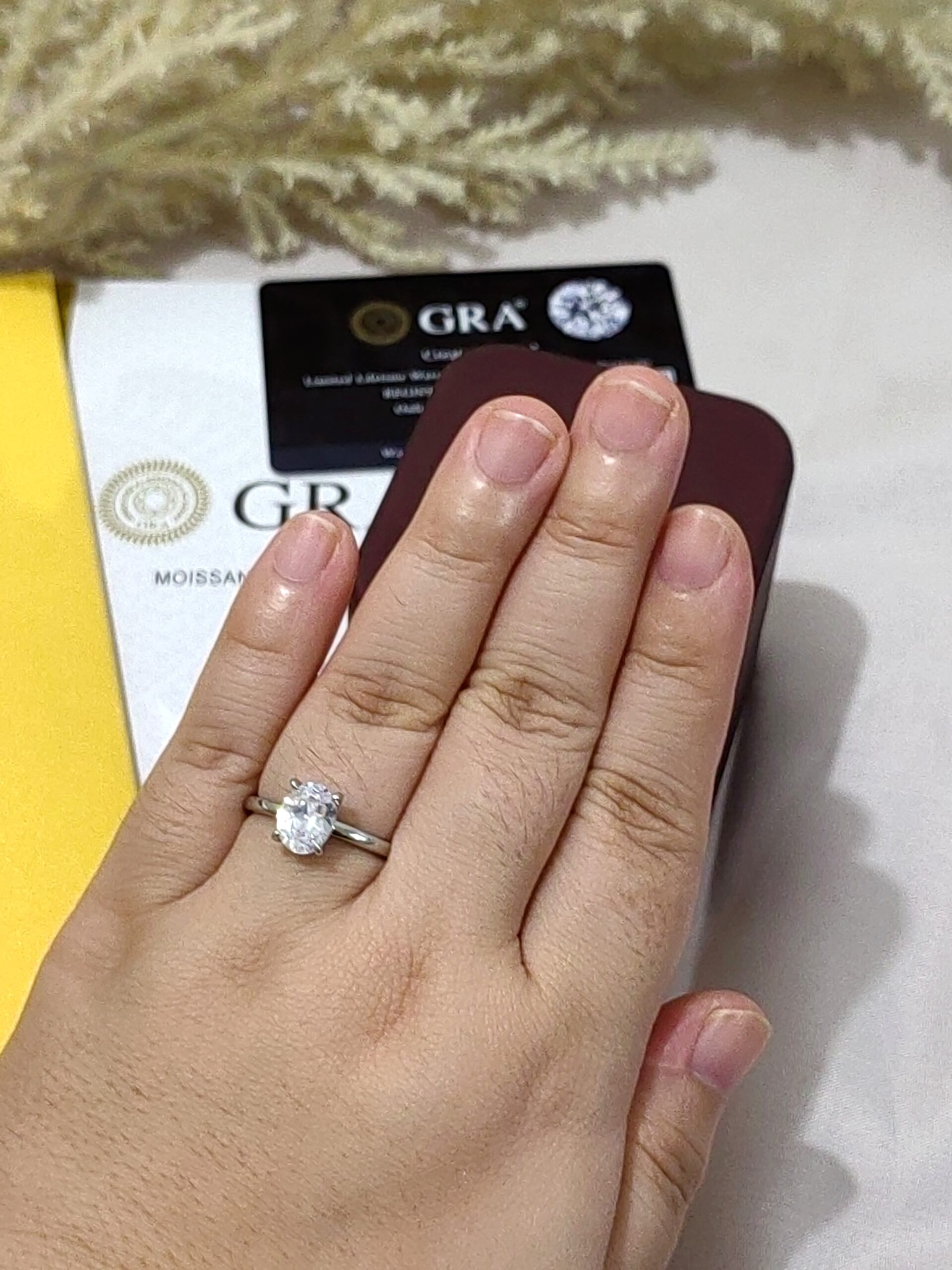 Oval Moissanite Ring - Image 6